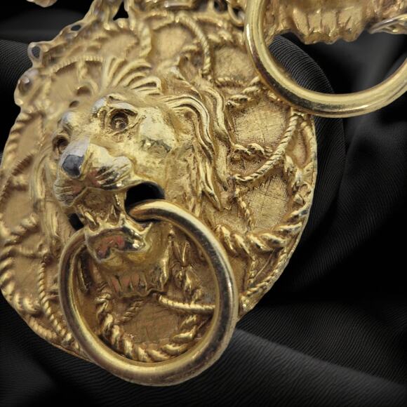 Vintage Double Lion Door Knocker Necklace Costume Jewelry Gold Pendant Statement - Picture 10 of 16